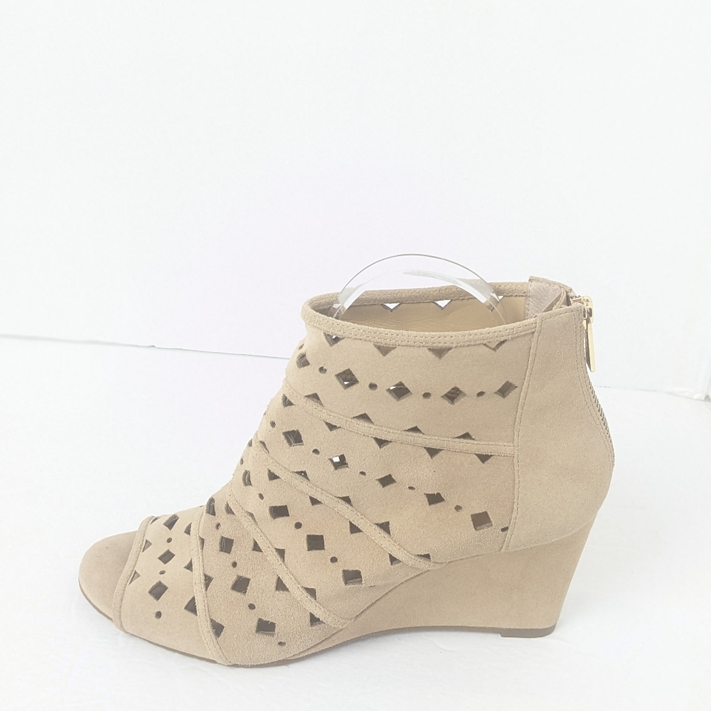 Michael Kors Uma Wedge - Picture 2 of 16